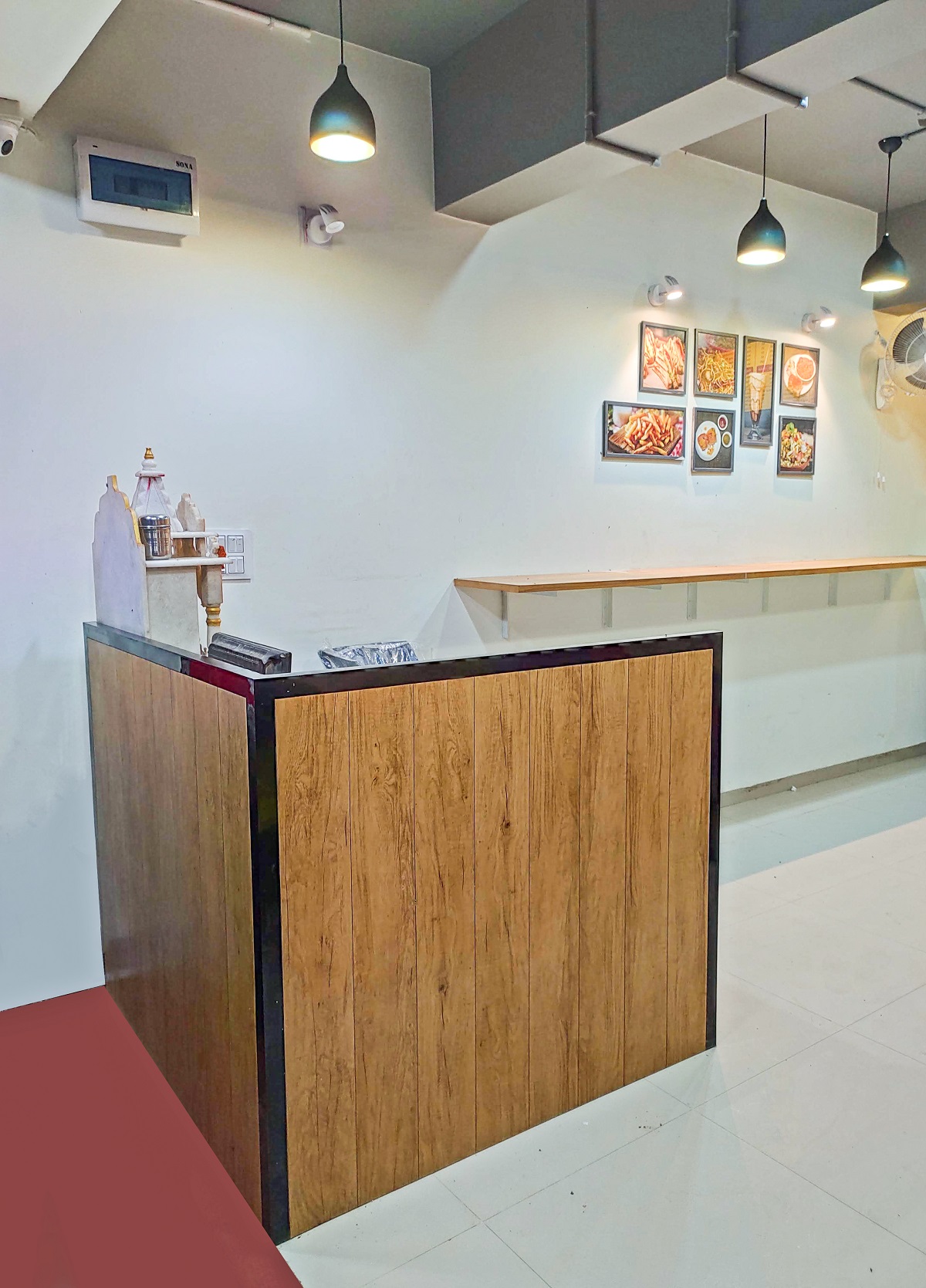 Karnavati Dabeli & Vadapav Shop Design at Sargasan Gandhinagar Aarti.Design Innovative